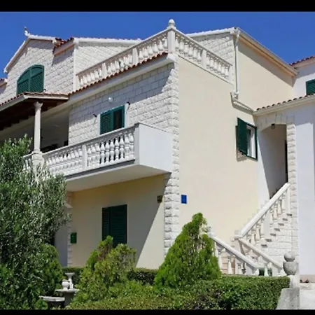 Apartments Mari - Free Parking Apartment *